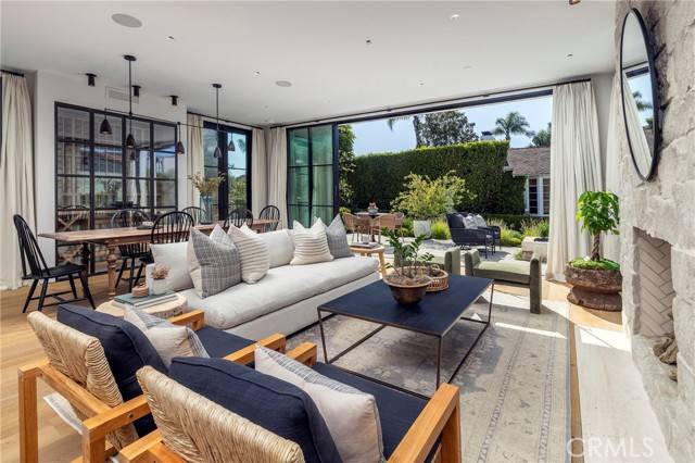 Newport Beach, CA 92663,207 Via Eboli