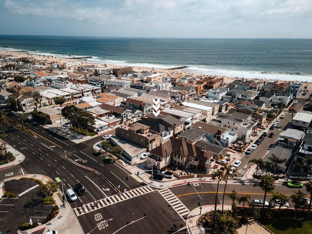 Newport Beach, CA 92663,131 46th ST