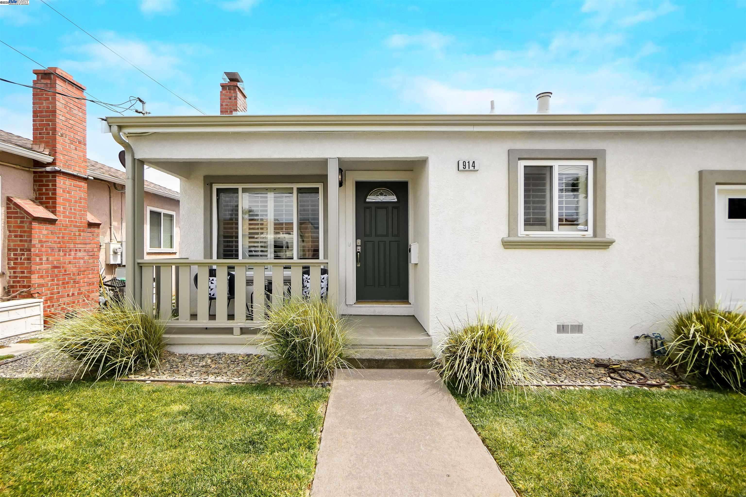 Hayward, CA 94541,914 Leonardo WAY