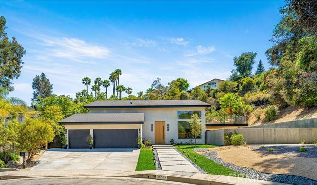 Tarzana, CA 91356,19723 Trull Brook DR