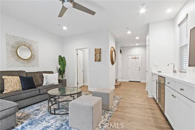 Inglewood, CA 90301,660 Daniel Freeman CIR