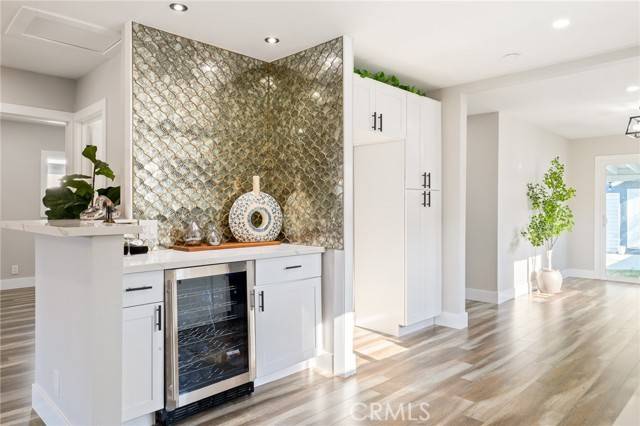 Hawthorne, CA 90250,4930 W 142nd ST