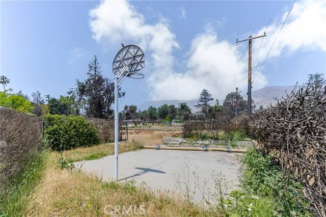 Altadena, CA 91001,230 Highlawn Pl