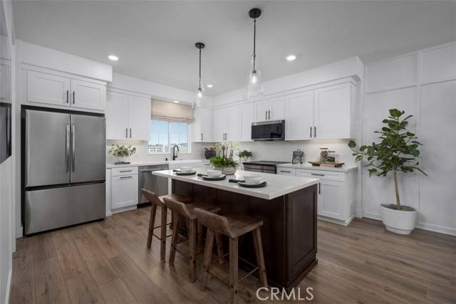 South El Monte, CA 91733,9404 Presley ST