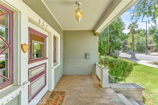 Redlands, CA 92373,337 S Center ST