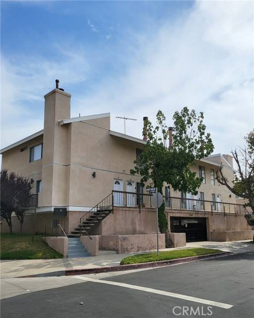 Studio City, CA 91604,12861 Woodbridge ST