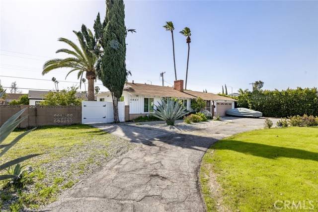 Valley Village, CA 91607,5805 Bucknell AVE