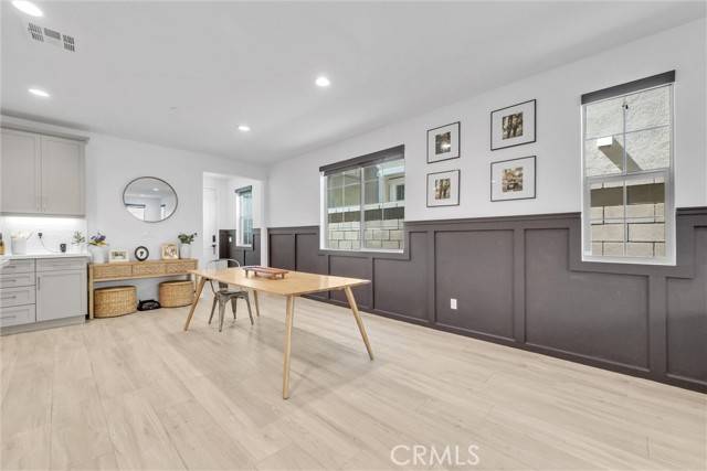 Fontana, CA 92336,5321 Prato LN