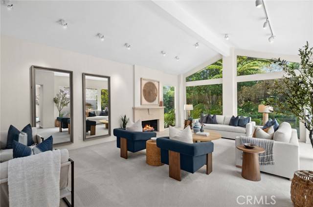 Newport Beach, CA 92660,6 Rue Marseilles