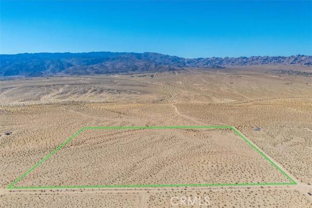 Twentynine Palms, CA 92277,70147 Cove View RD