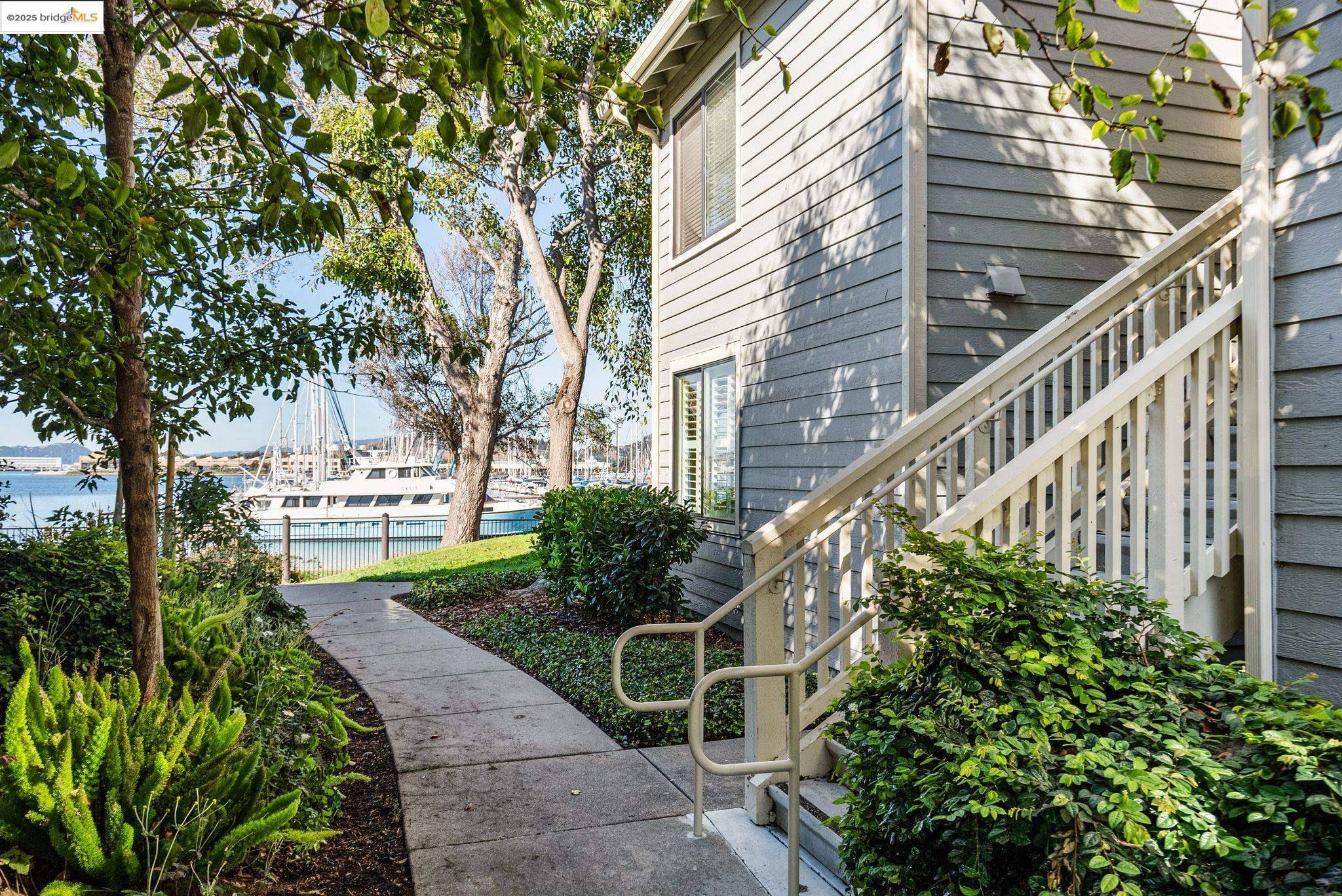 Richmond, CA 94804,131 Shoreline Ct