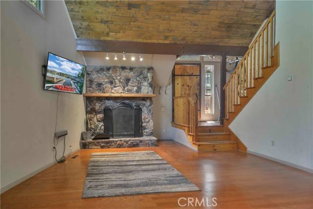 Lake Arrowhead, CA 92391,26356 Forest LN