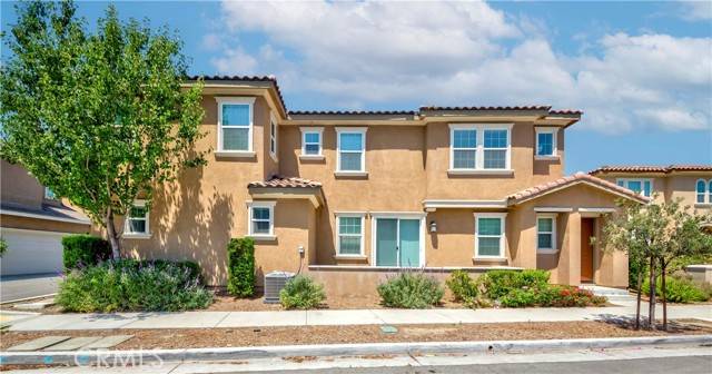 Eastvale, CA 92880,5861 Ginger DR