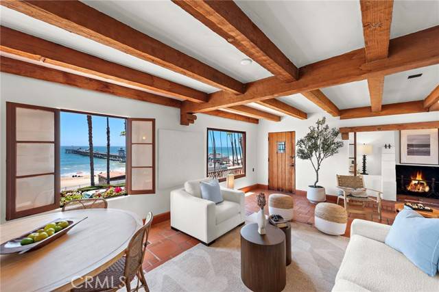 San Clemente, CA 92672,606 Avenida Victoria