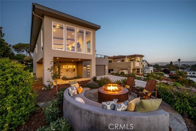 Morro Bay, CA 93442,290 Piney LN