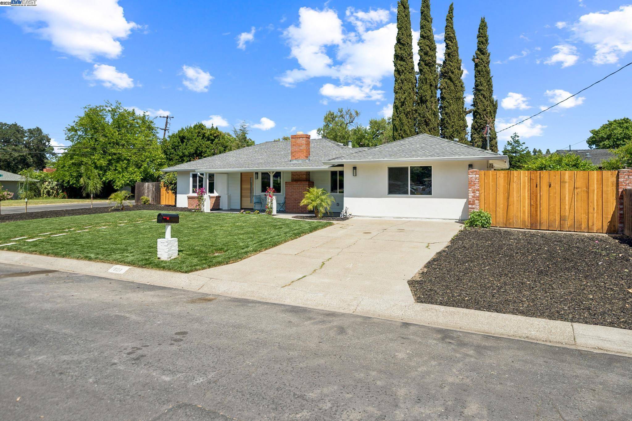 Pleasant Hill, CA 94523,1601 Ruth Dr