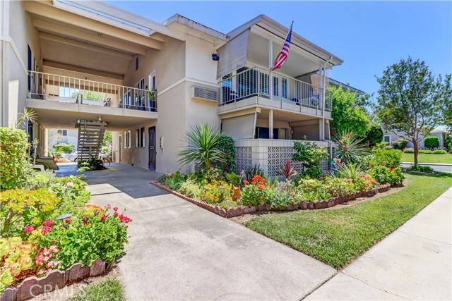 Laguna Woods, CA 92637,382 Avenida Castilla B