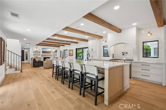 Palos Verdes Estates, CA 90274,2718 Via Victoria