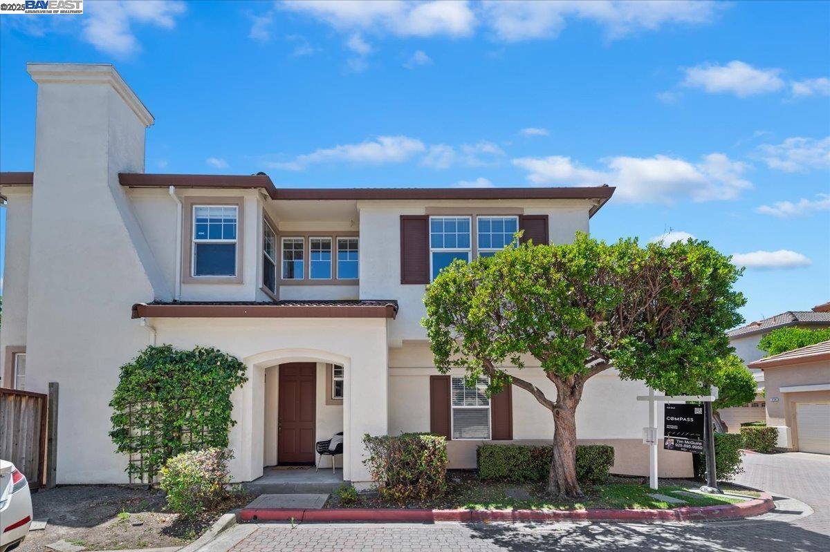 Pleasanton, CA 94588,5129 Rappolla Ct