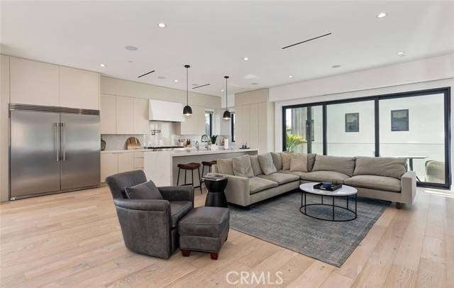 Hermosa Beach, CA 90254,622 1st PL