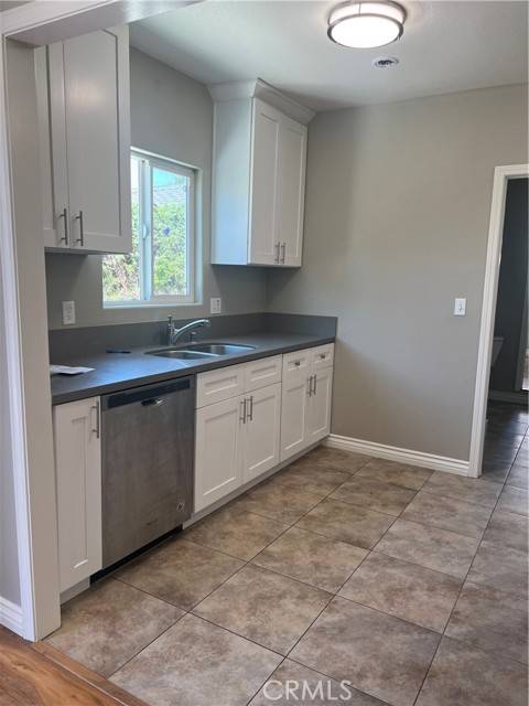 Pasadena, CA 91104,239 E Montana ST