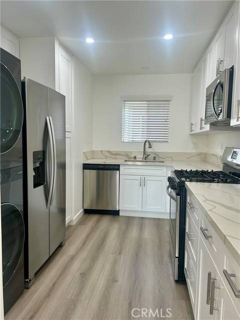Glendale, CA 91203,333 Burchett ST 203