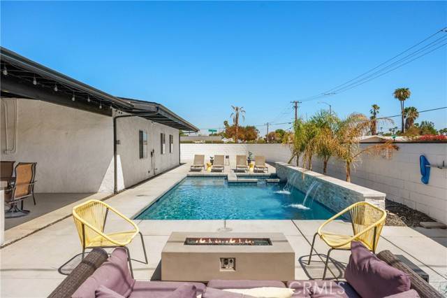 Palm Springs, CA 92264,589 S Mountain View DR