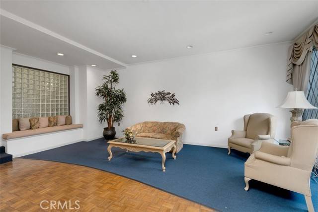 Pasadena, CA 91106,972 E California BLD 309