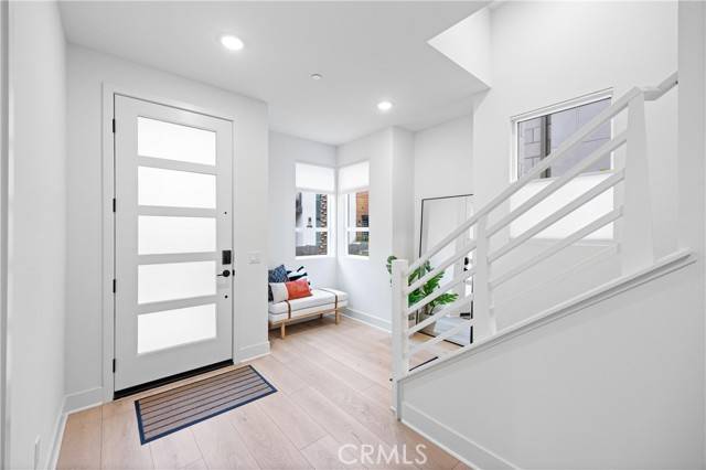 Tustin, CA 92782,2132 Skylar PL