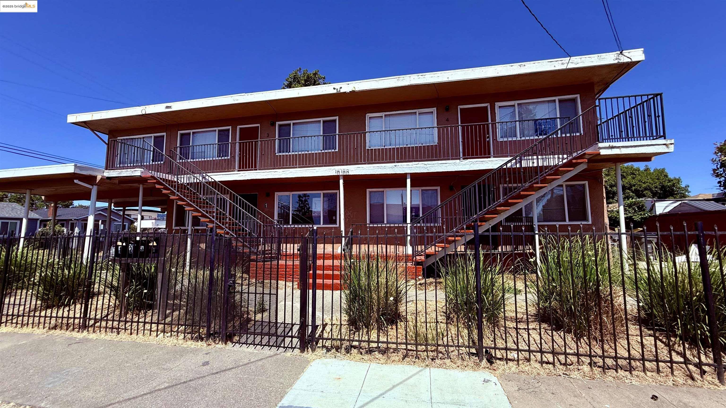 Oakland, CA 94603,10100 Walnut 2