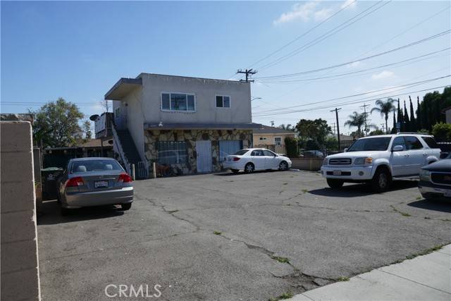 Santa Ana, CA 92707,608 E Central AVE