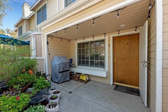 Van Nuys, CA 91406,7038 De Celis PL 9