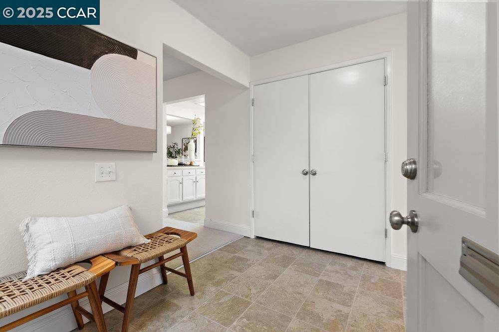 Walnut Creek, CA 94595,2200 Pine Knoll Dr 11