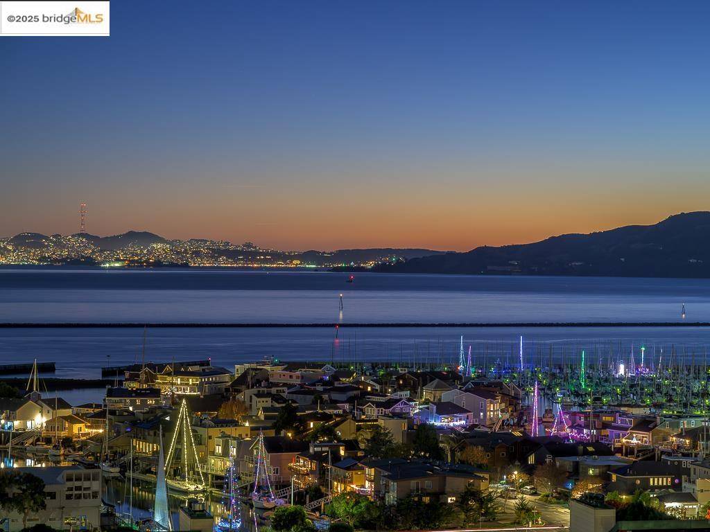 Richmond, CA 94801,1400 Pinnacle Ct 402
