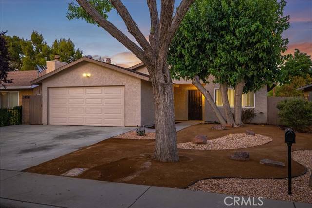 Lancaster, CA 93535,44426 Watford AVE
