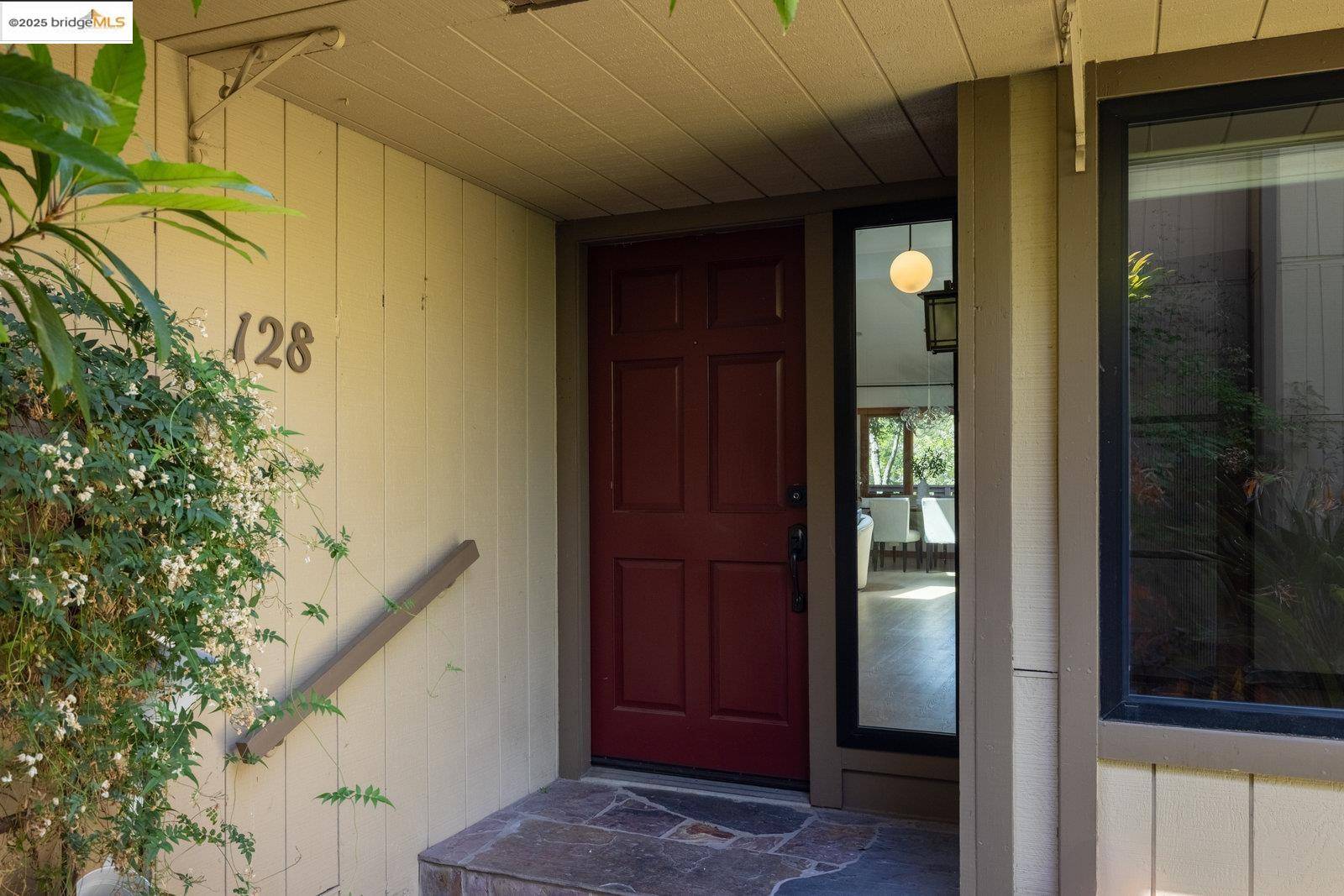 Alamo, CA 94507,128 Alamo Sq