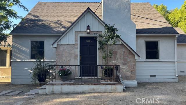 Woodland Hills, CA 91364,21205 Lopez ST