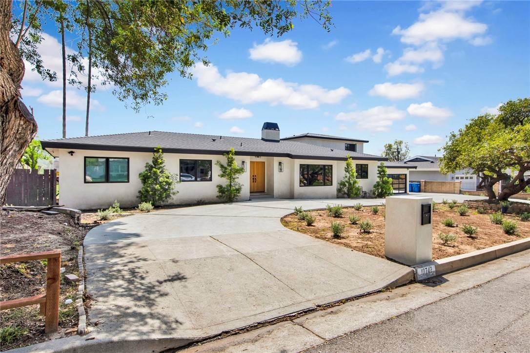 Sunland, CA 91040,10742 Walnut DR
