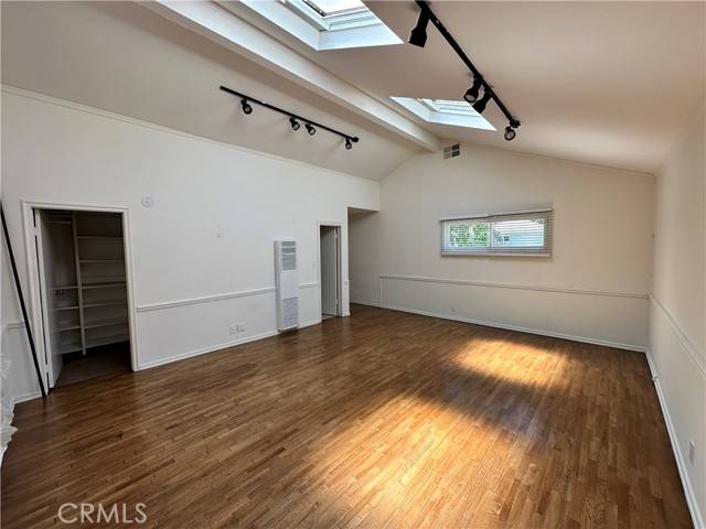 Sherman Oaks, CA 91403,14655 Morrison ST