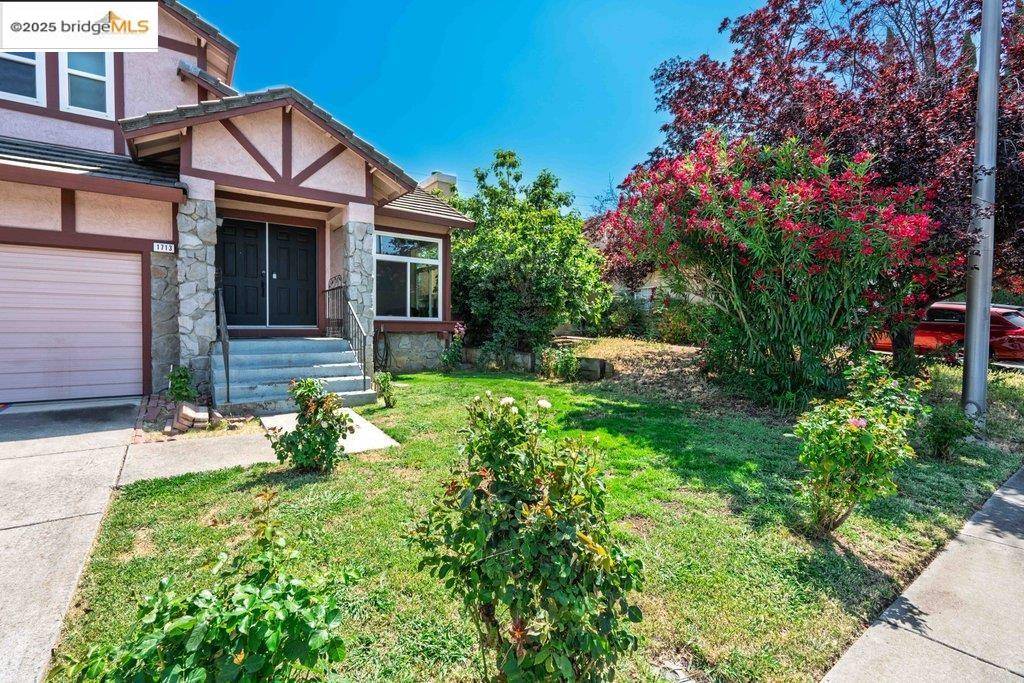 Antioch, CA 94509,1713 Harding WAY