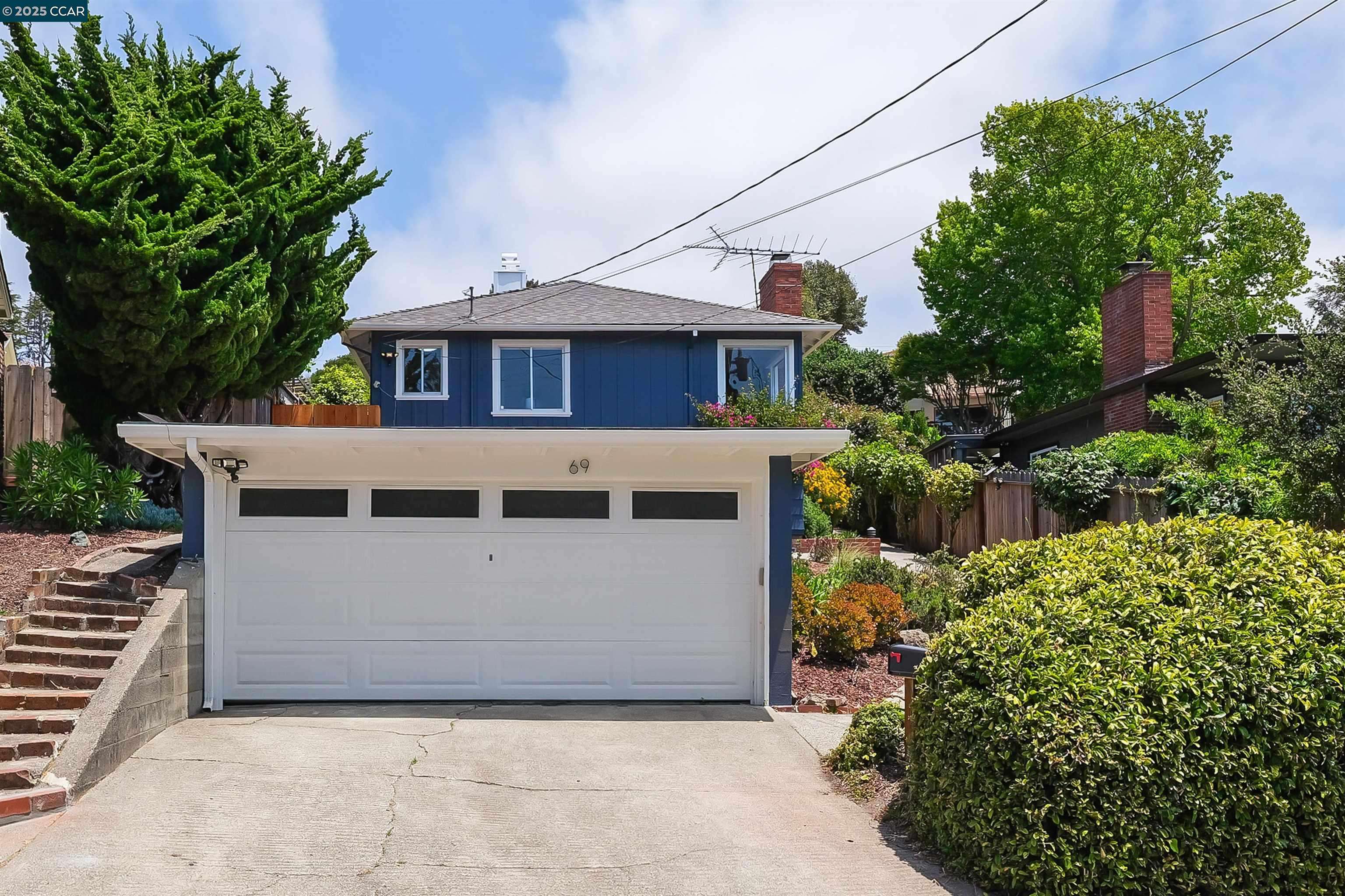 Kensington, CA 94707,69 Stratford