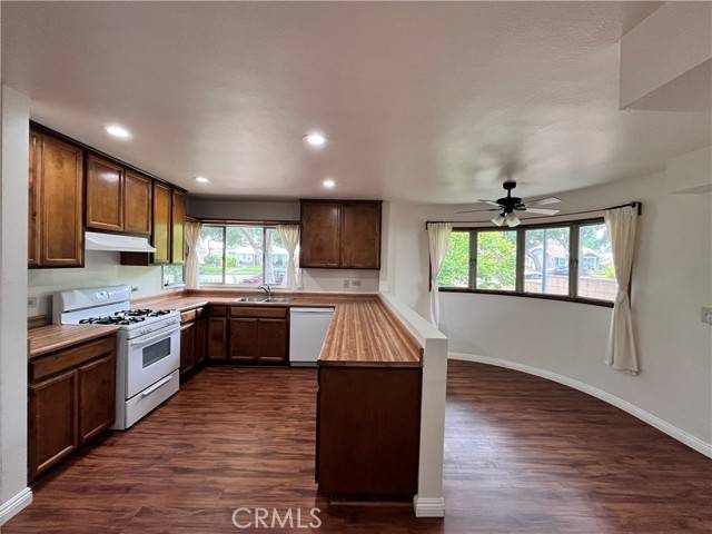 Azusa, CA 91702,1124 N San Gabriel AVE
