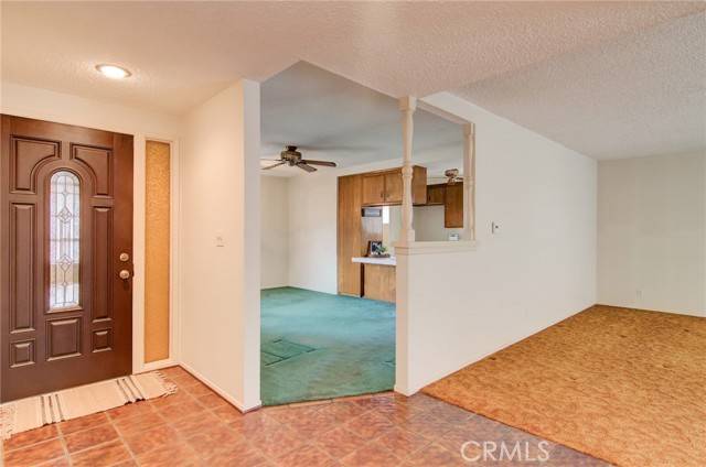 Santa Ana, CA 92704,1924 W Secrest WAY