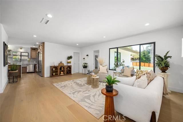 Fullerton, CA 92835,3209 Lakeknoll DR