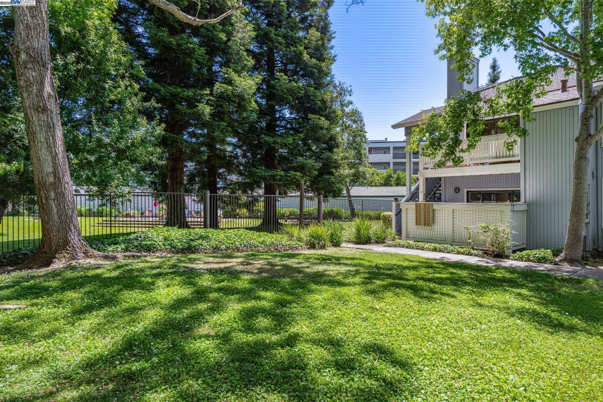 Richmond, CA 94804,198 Schooner Ct