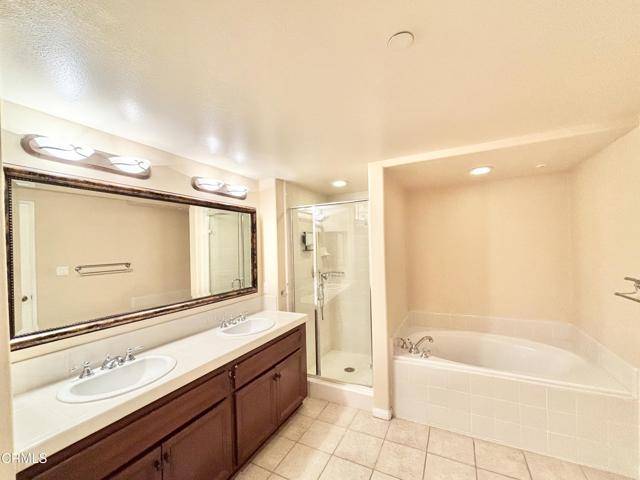 Oxnard, CA 93035,4214 Tradewinds DR