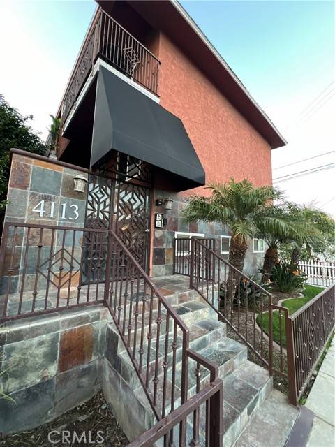 Long Beach, CA 90804,4113 E 10th ST 2