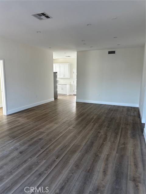 North Hollywood, CA 91601,5132 Cahuenga BLD 4