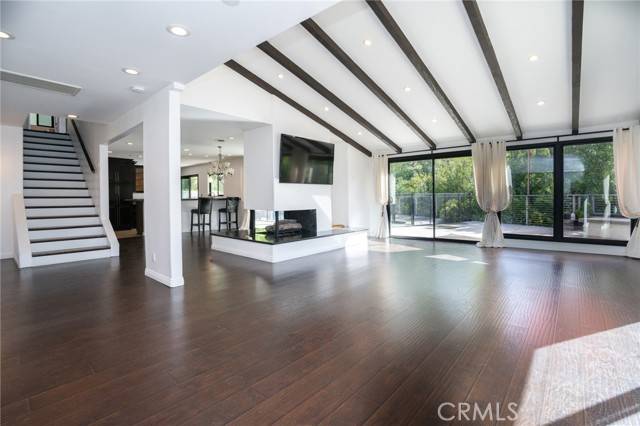 Woodland Hills, CA 91364,4376 Pampas RD