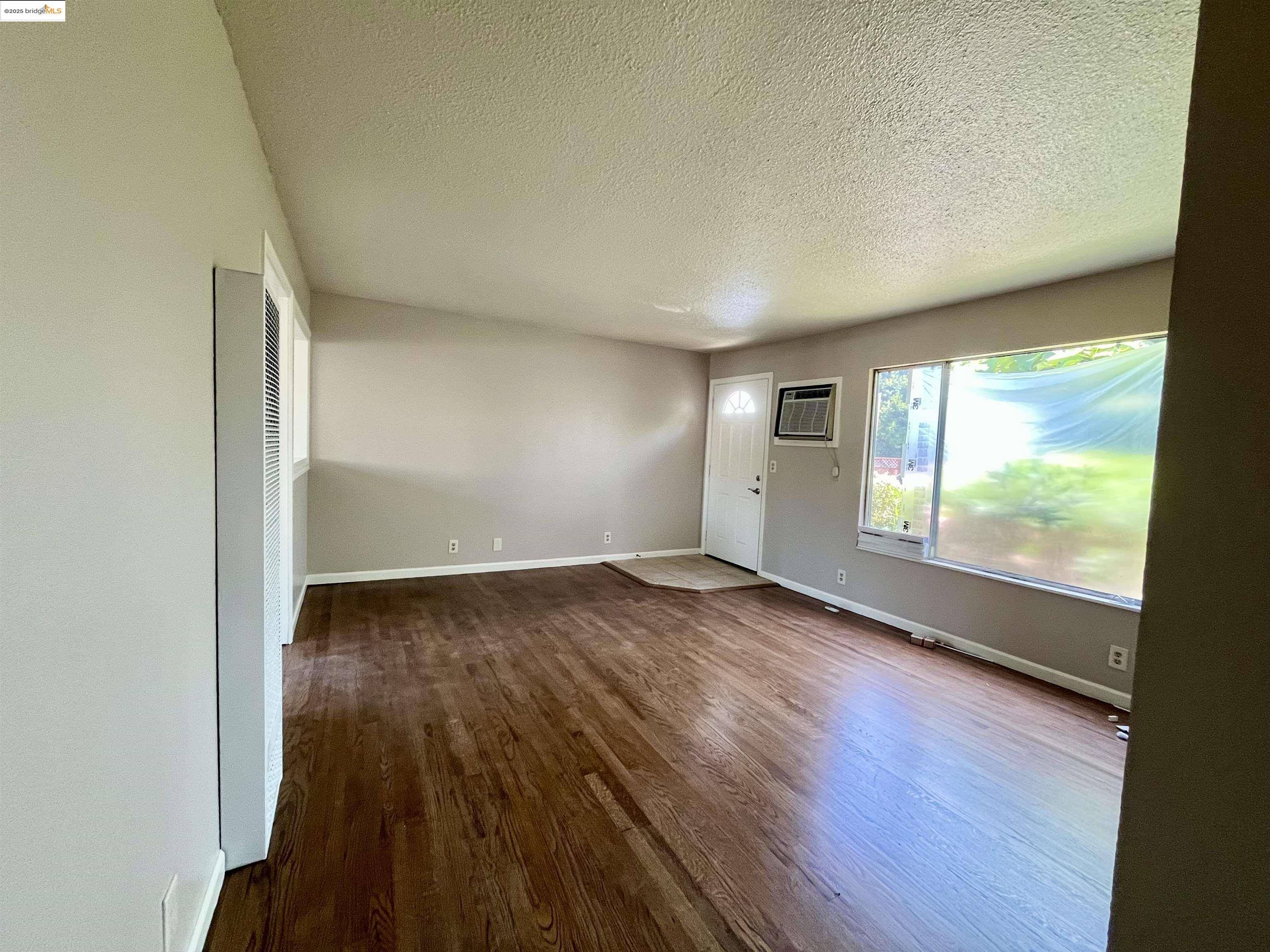 Stockton, CA 95204,3619 DeOvan St